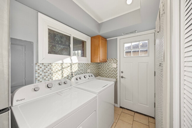 Photo - 1309 S Naperville Rd