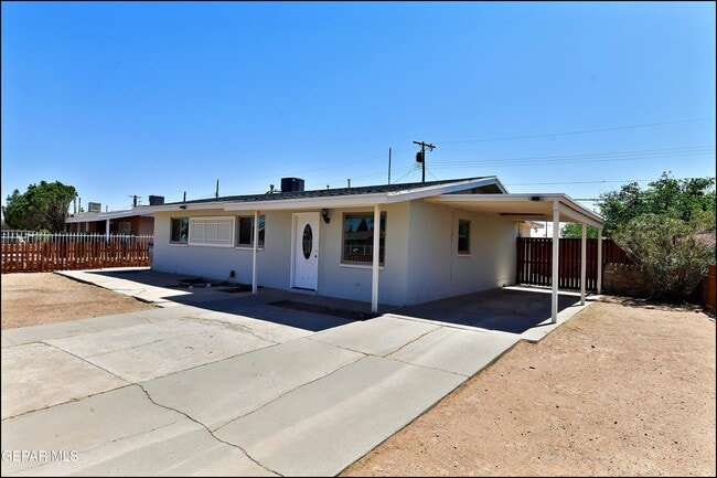 Photo - 10324 Newport Dr