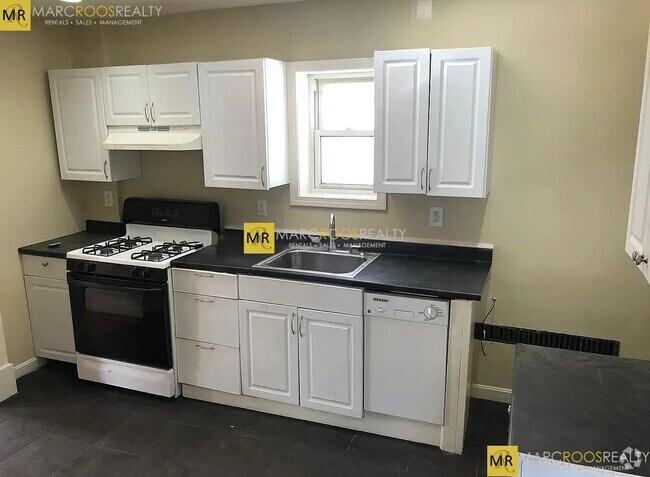Building Photo - 67 Flint St Unit 2 Rental