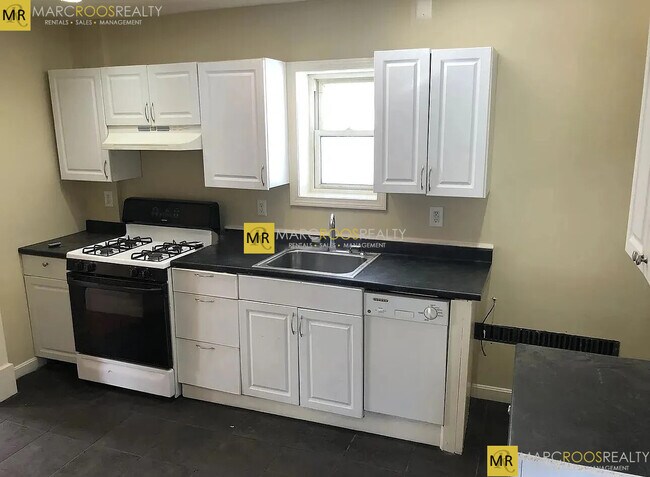 Photo - 67 Flint St Unidad 2 Rental