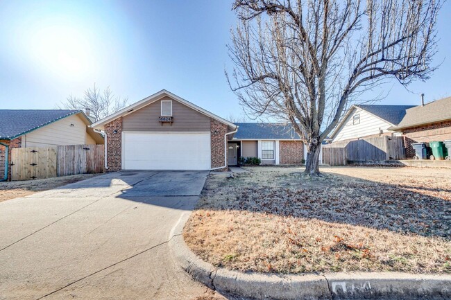 Photo - Three bed/two bath home near Kilpatrick turnpike