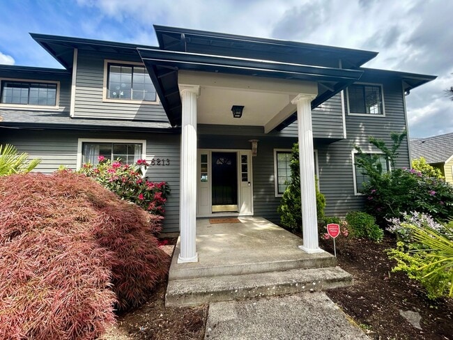 Photo - Welcome to this spacious 4-bedroom, 2.5-bathroom home located in Vancouver, WA!