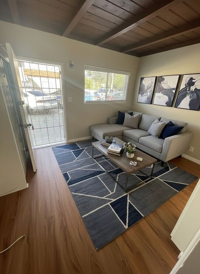 Photo - LB0356 (RUBS) (Imp.)