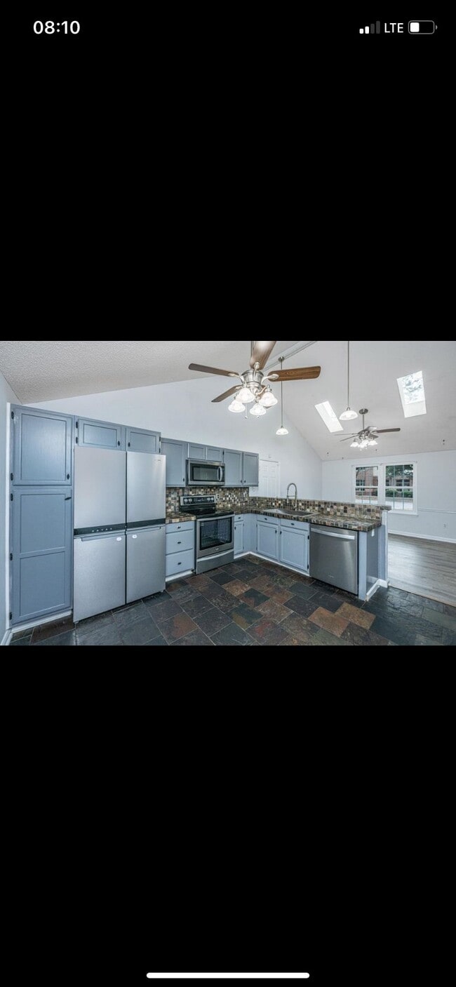 Photo - 2135 Pinehurst Ave