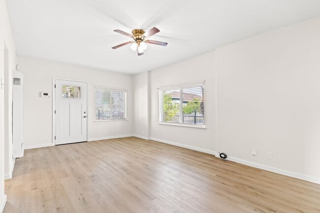 1900 103rd Ave