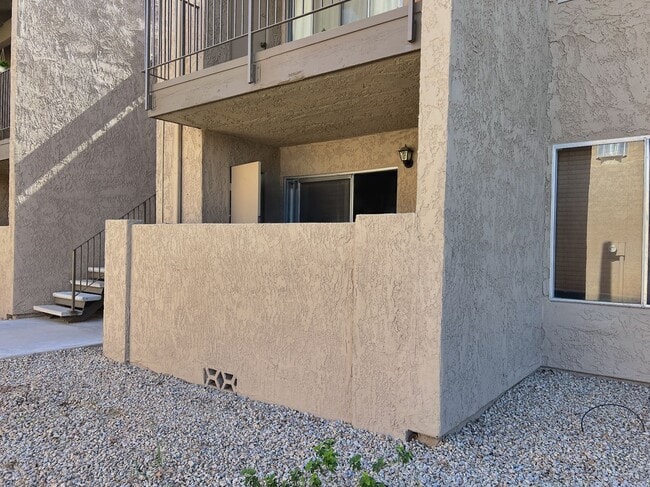 Building Photo - OPEN HOUSE -  INQUIRE:     LARGE ONE 1/BR ...
