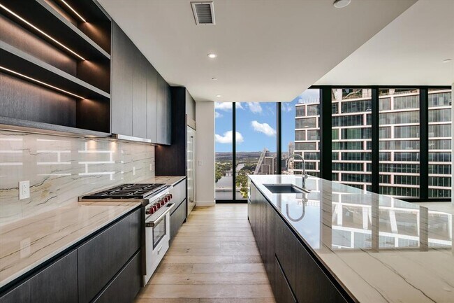 Photo - 610 Davis St Unidad 4404