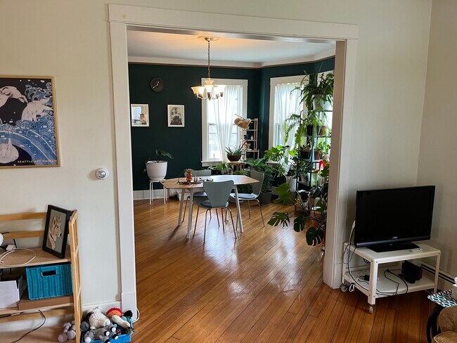 Photo - 413 Ronalds St