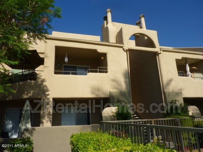 Photo - 3845 E Greenway Rd Unidad 110 Rental