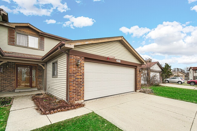 Photo - 446 Irvine Ct Townhome