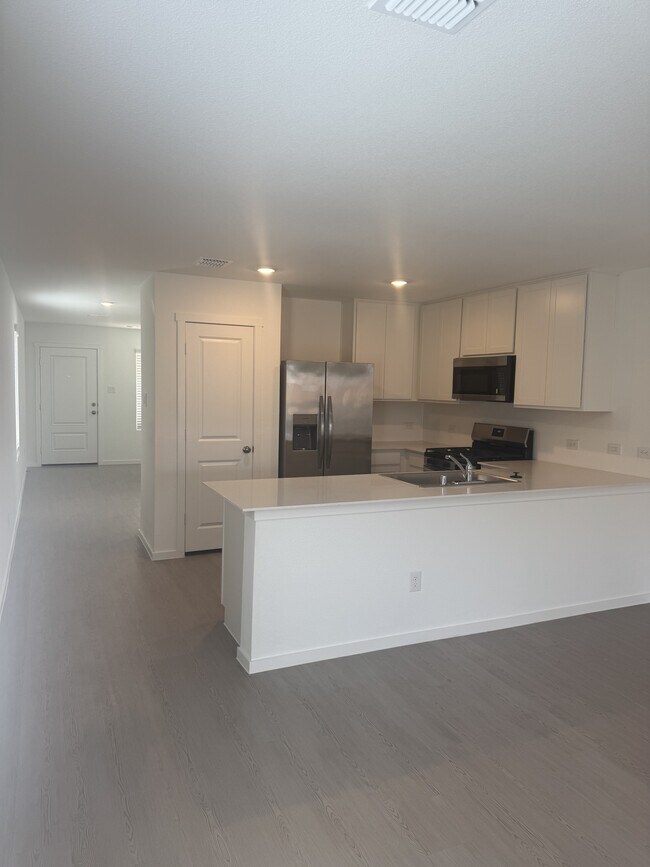 Photo - 1625 Elliott Rd