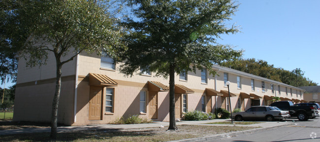 Jackson Heights - Jackson Heights Apartments