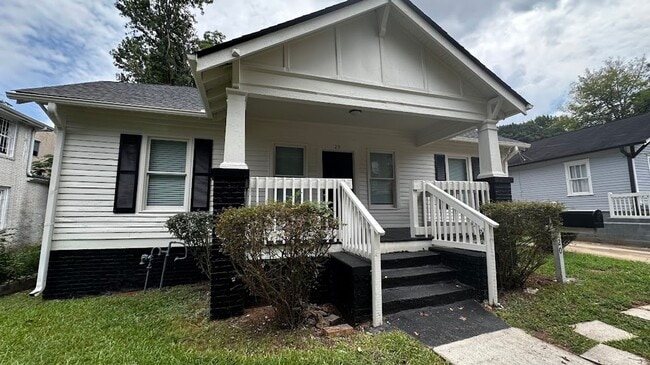 Building Photo - 3 bed 2 bath in Atlanta! Rental