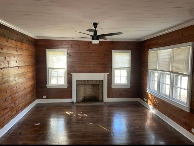 Photo - 321 S Arcola St