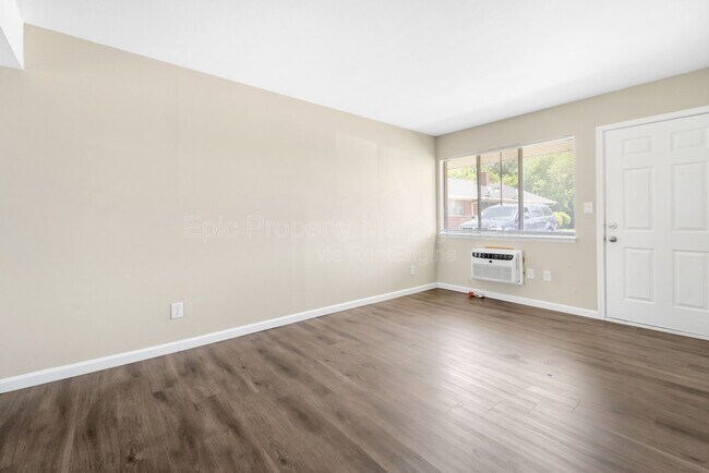 Photo - 1006 Montie Rd