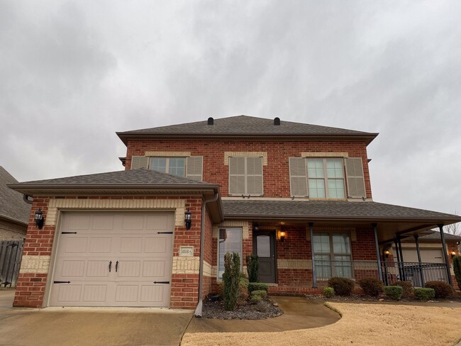 Building Photo - 1016 Villa Dr Unit A