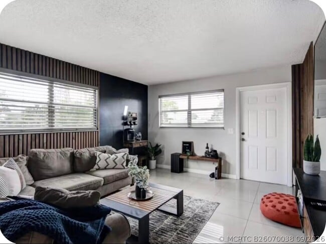 124 Walker Ave