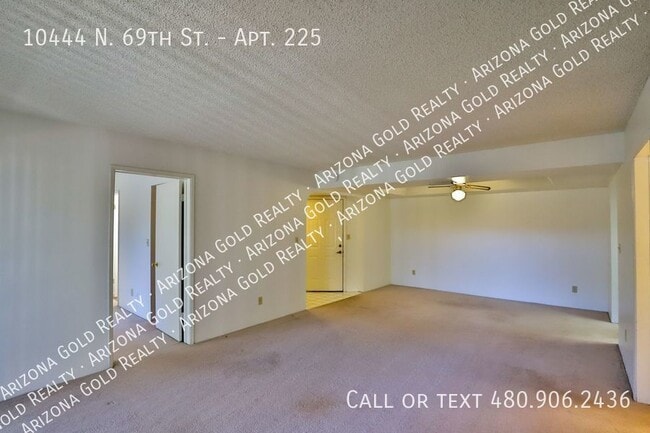 10444 N 69th St Unit 225