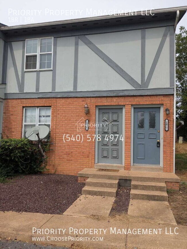 10 Holly Ct