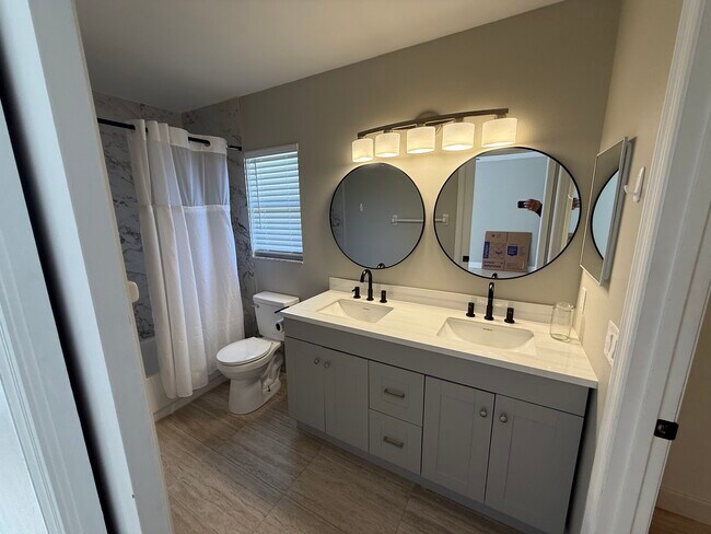 Photo - 3025 Greynolds St