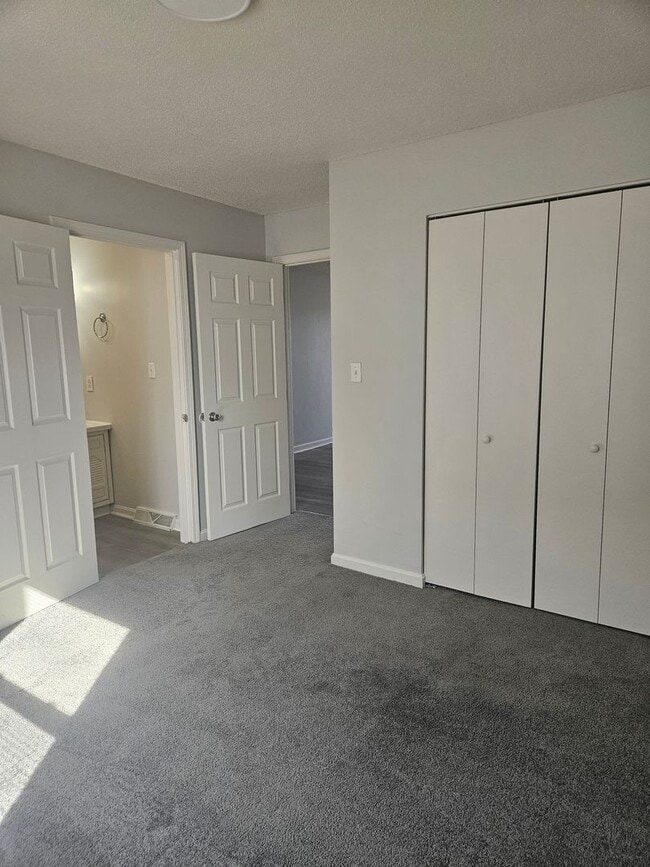 Photo - Green Valley Apartments Unit Apt #31