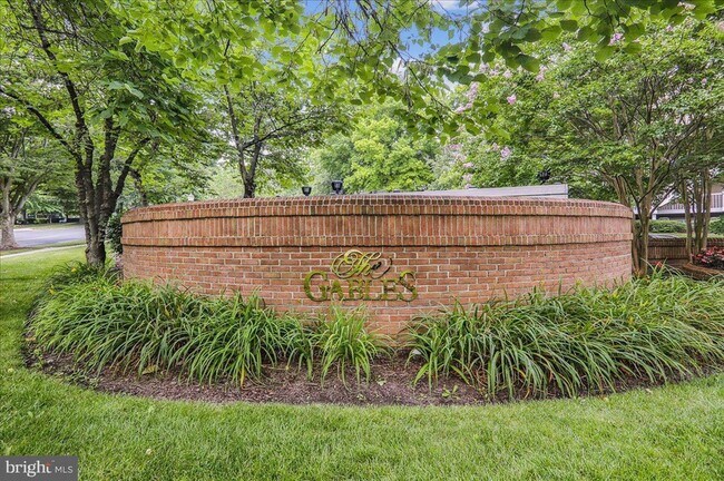 5800 Inman Park Cir Unidad 350