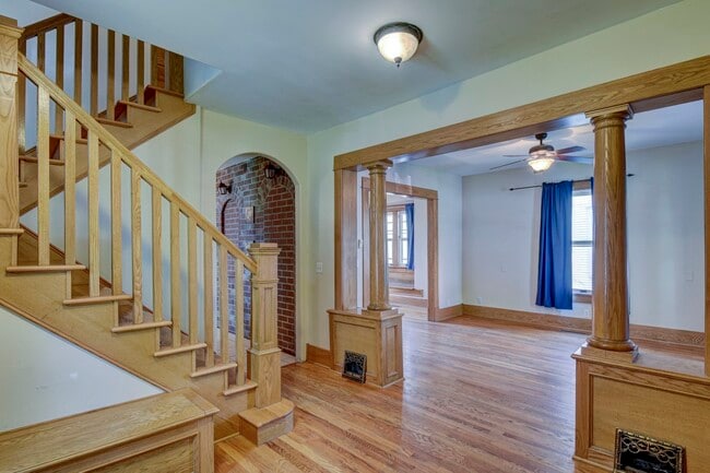 Photo - 307 N 31st St