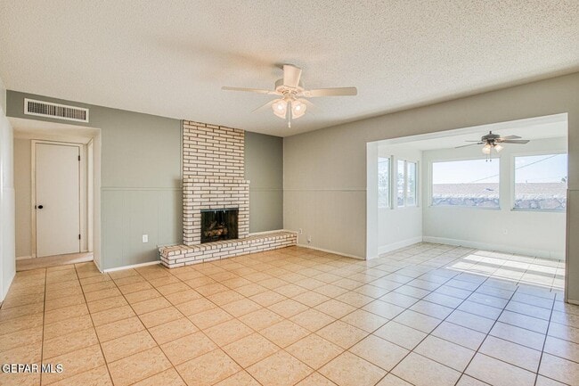 Photo - 6408 Regal Ln