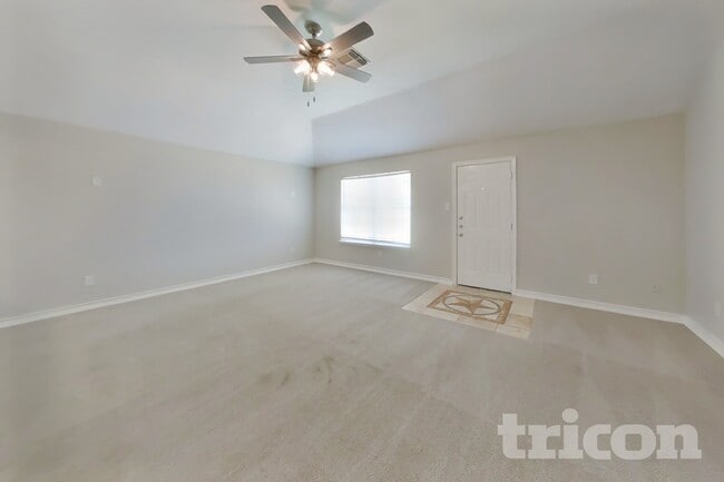 Photo - 29418 Fox River Dr