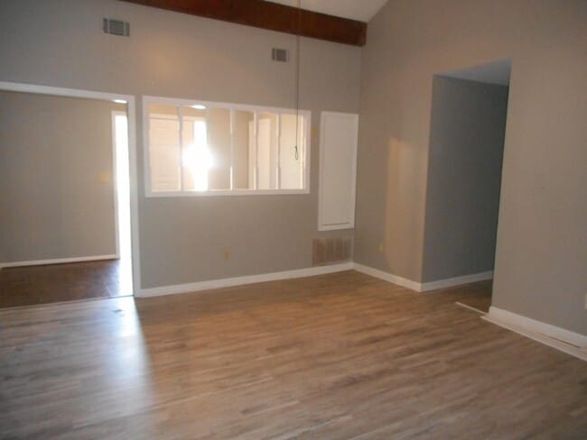 Photo - 2825 Crosscreek Rd