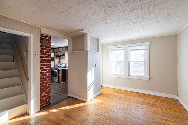 Photo - Charming 2 Bedroom Home with a Huge Fenced Yard & Garage