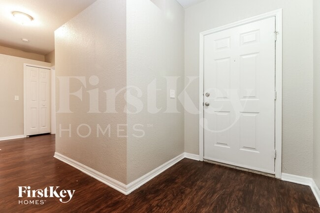 Photo - 2849 Peake St