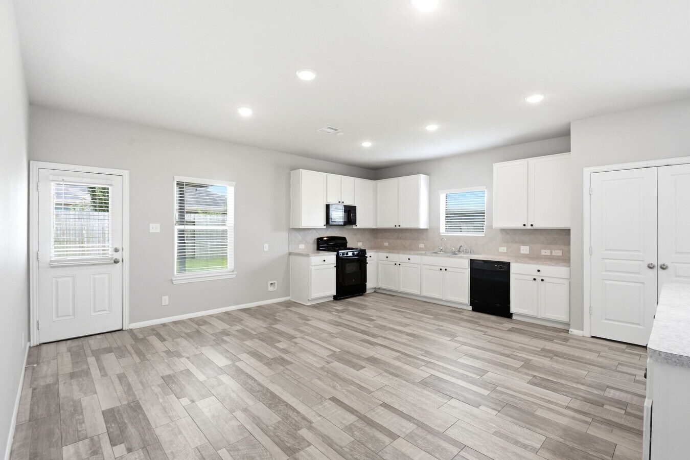 Photo - 16203 Centennial Light Dr