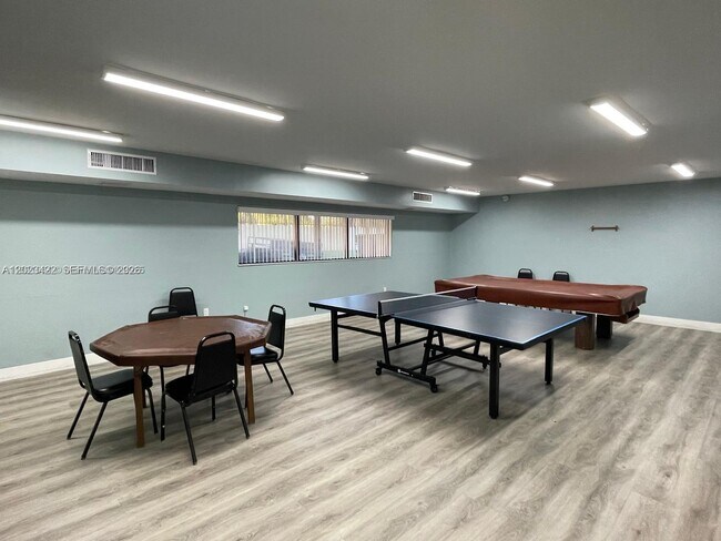 Photo - 605 Ives Dairy Rd Unidad 306-7