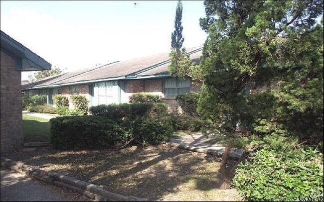 Photo - Village Green Townhomes