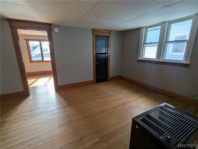 96 Fredro St