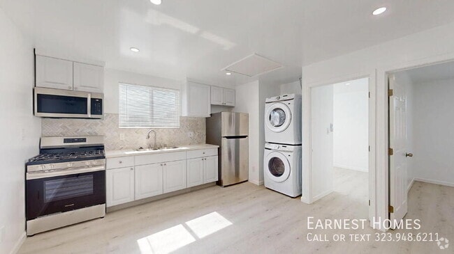 Building Photo - 10550 Collett Ave Rental