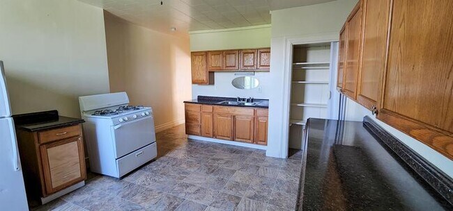 Photo - 128 Martsolf Ave