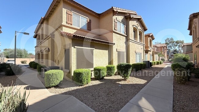 Photo - 805 S Sycamore Unit 132