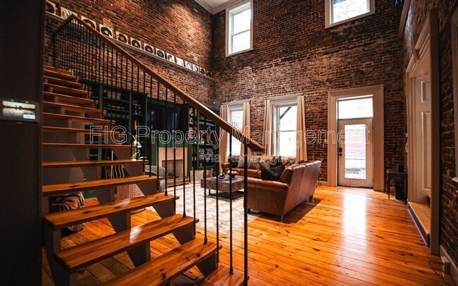 Photo - 415 W Depot Ave