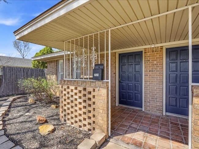 Photo - 2531 W Twelfth St