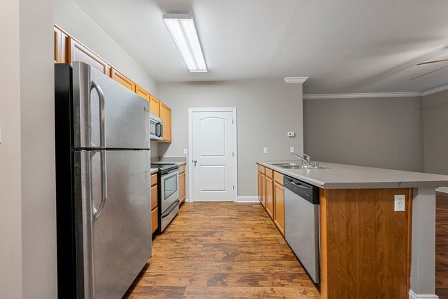 Photo - Mount Victor Olde Towne Luxury Apartments