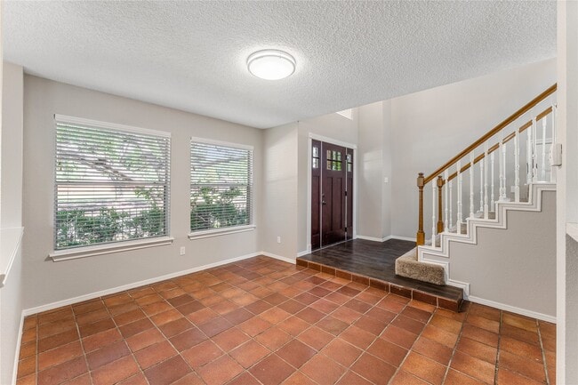 Photo - 11831 Meadowchase Dr