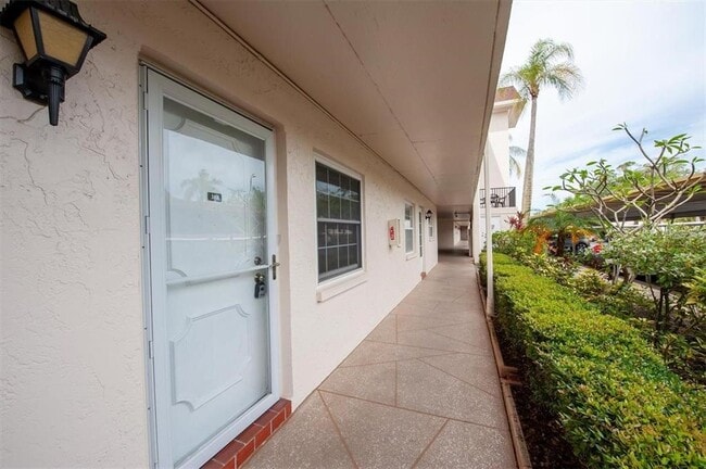 Photo - 845 Maple Ct Unit 103