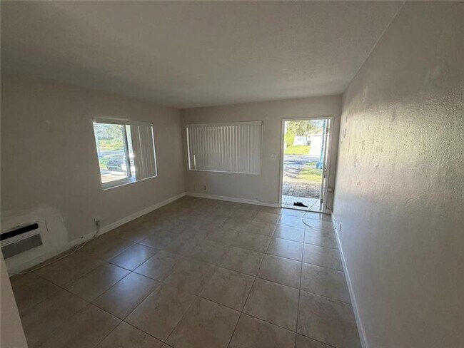 Photo - 2170 NE 44th St Unit D