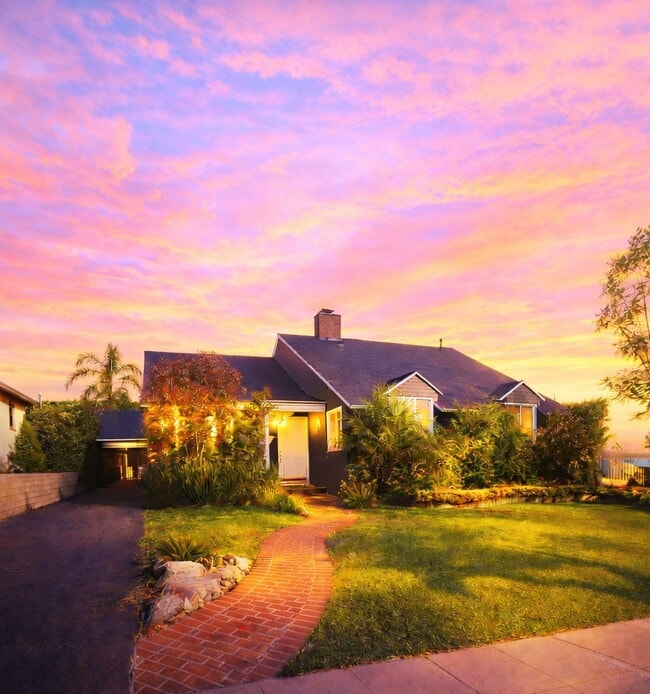 Building Photo - 900 Bethany Rd