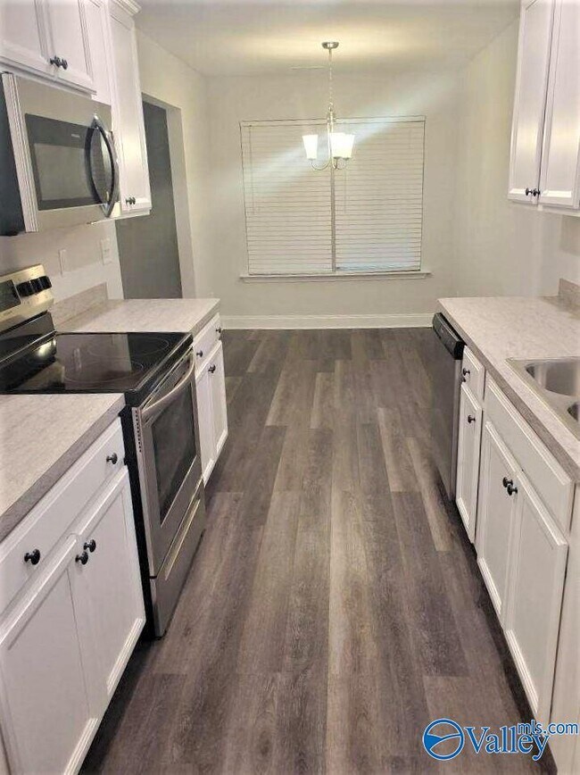 133 Ardsley Dr