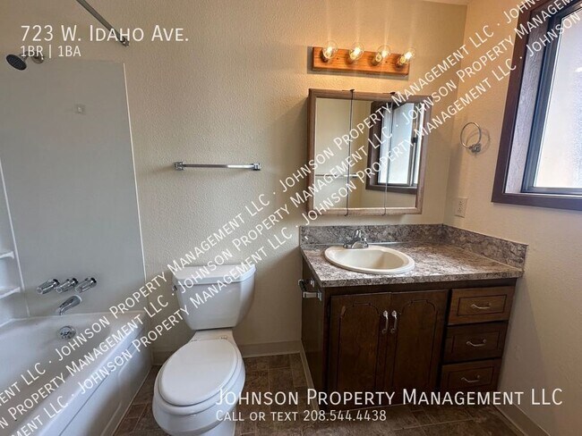 Photo - 723 W Idaho Ave