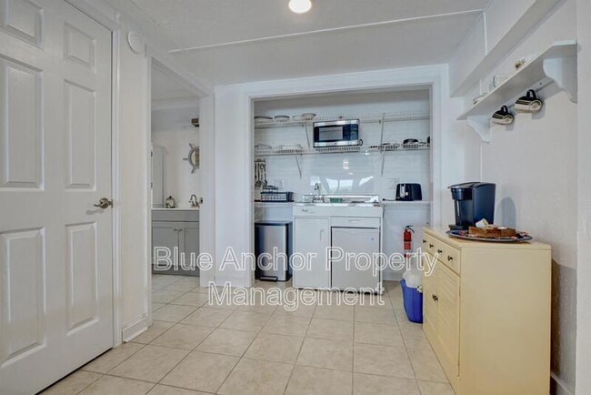Photo - 337 Dogwood Ln E