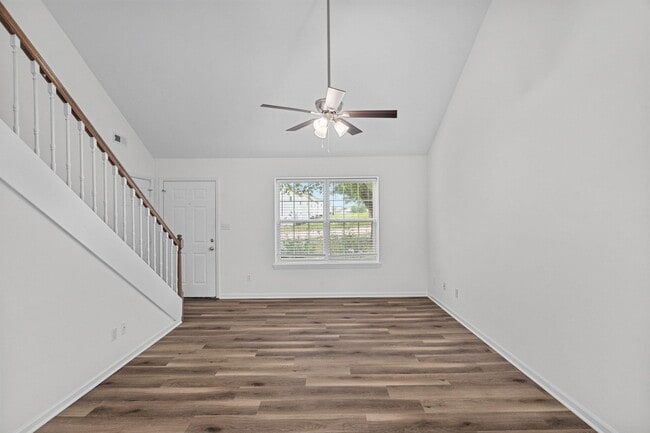 3503 La Mesa Dr